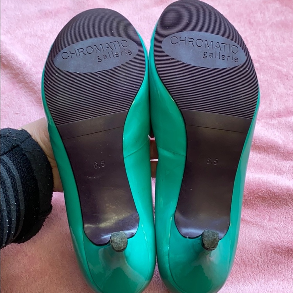 Green heels - Picture 2 of 4